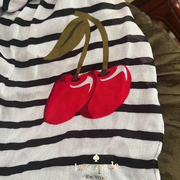 Adorable Kate Spade New York Ma Cherrie Oblong Scarf/Wrap 🍒 - Picture 11 of 13